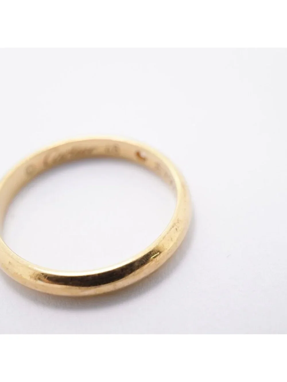 Cartier Ring Classic Yellow Gold Diamond